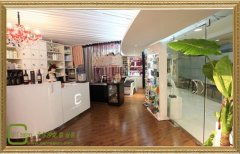 卡爾沙龍雙店并行 兼具技術與格調